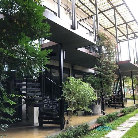 Bed Stop Hotel Chiangmai Chiang Mai Eksteriør bilde